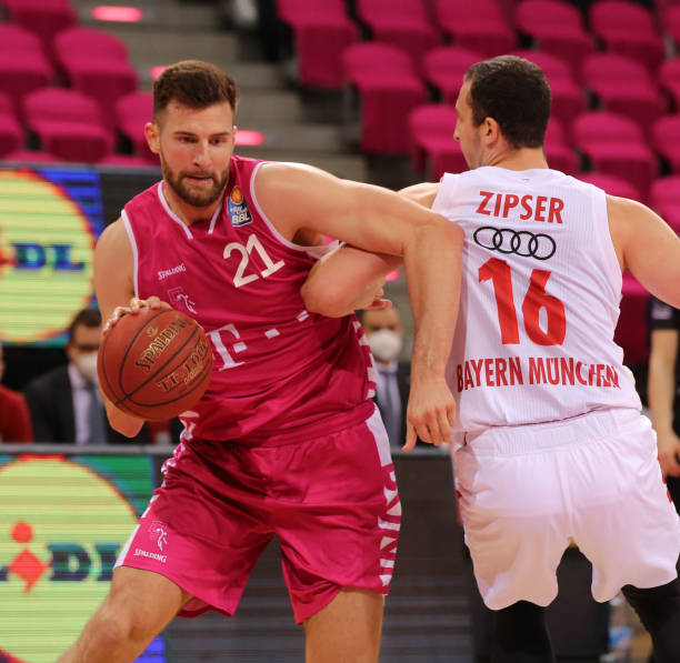 边路冲击中 边路冲击中