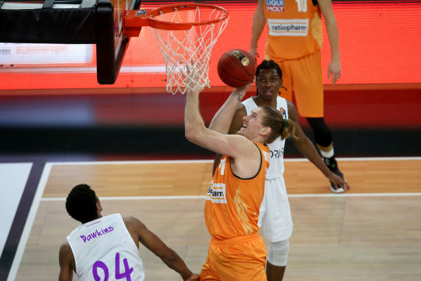 里的回归 里的回归