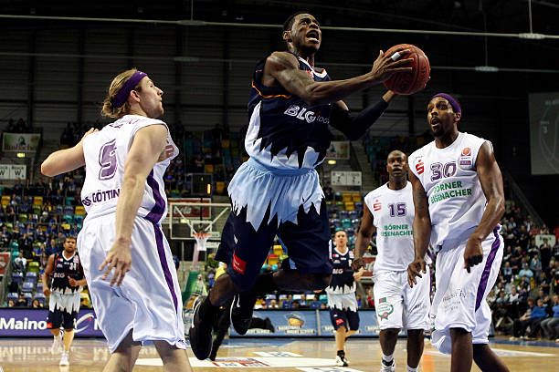 向变得扑朔 向变得扑朔