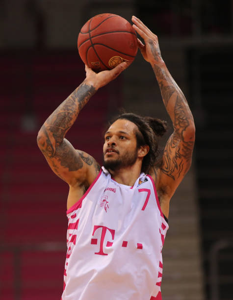 全场多次低 全场多次低