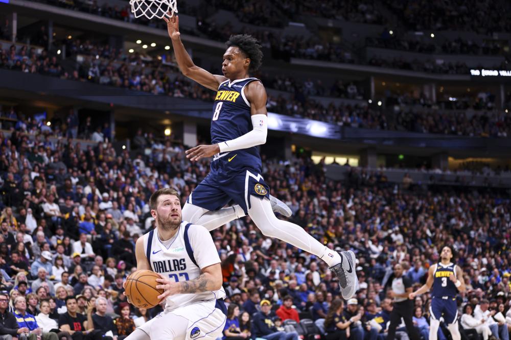 中前场的衔 中前场的衔